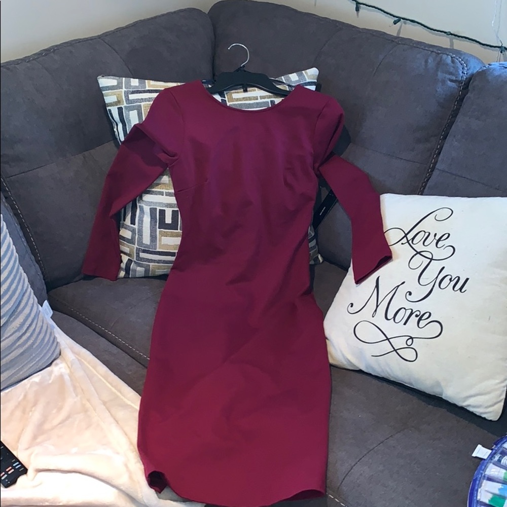 long sleeve backless burgundy bodycon dress
